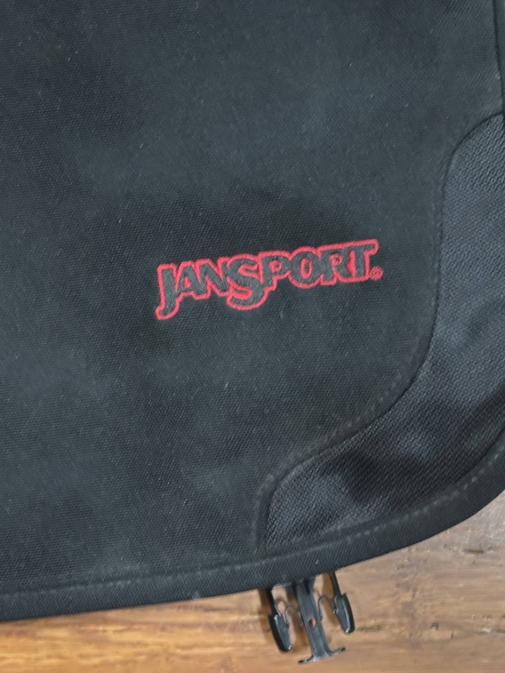 Jansport Black Messenger Laptop Bag Crossbody — Adjustable Strap - Picture 3 of 8